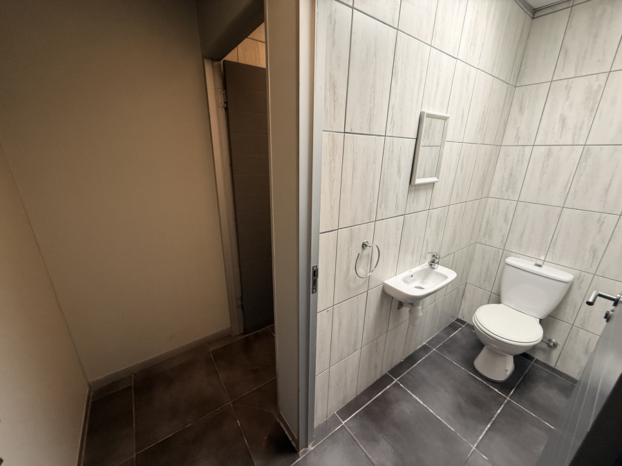 To Let Commercial Property for Rent in Atlas Gardens Western Cape